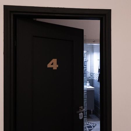 Nik Rooms Генуя Экстерьер фото