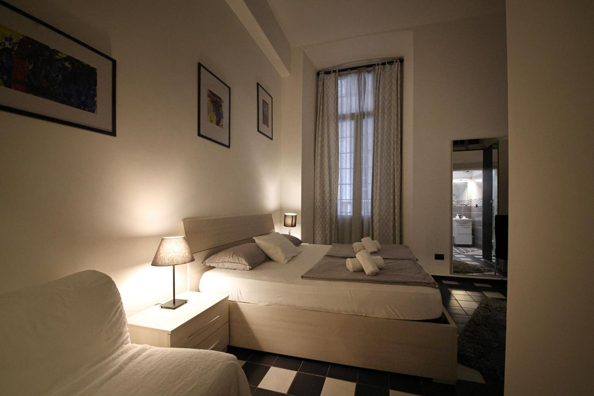 Nik Rooms Генуя Экстерьер фото