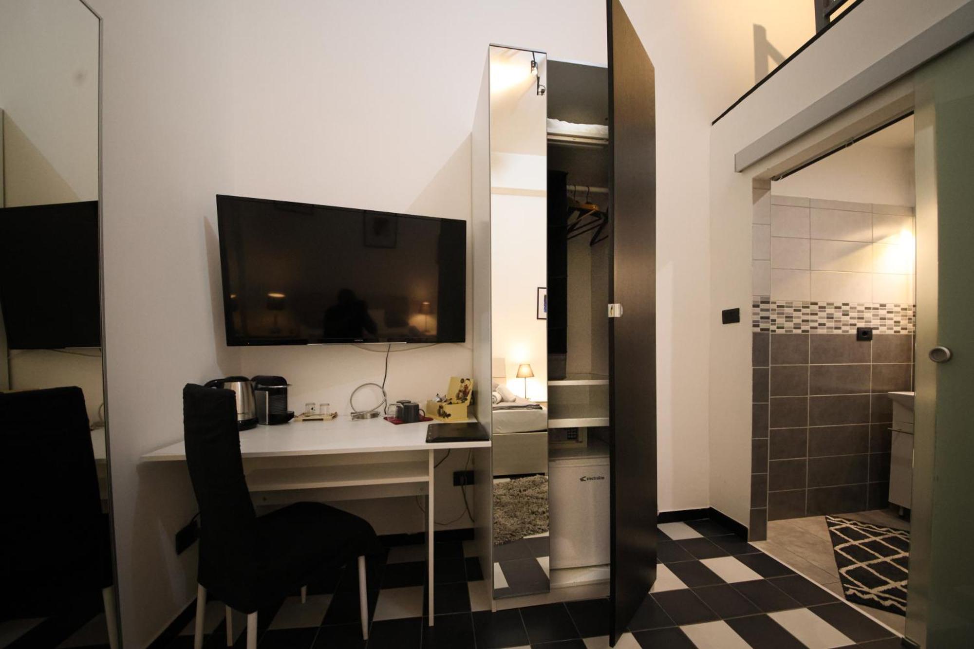 Nik Rooms Генуя Экстерьер фото