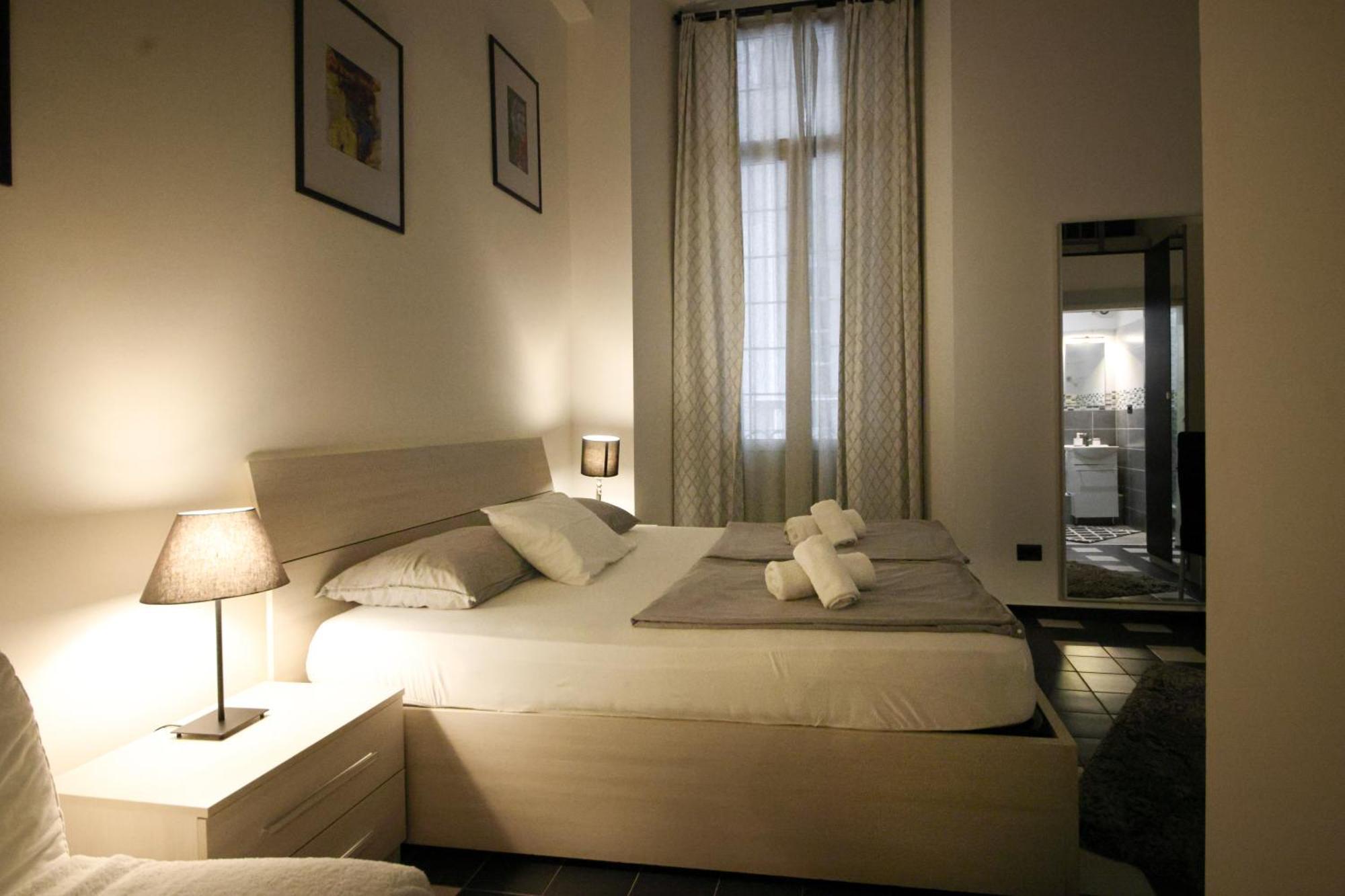 Nik Rooms Генуя Экстерьер фото