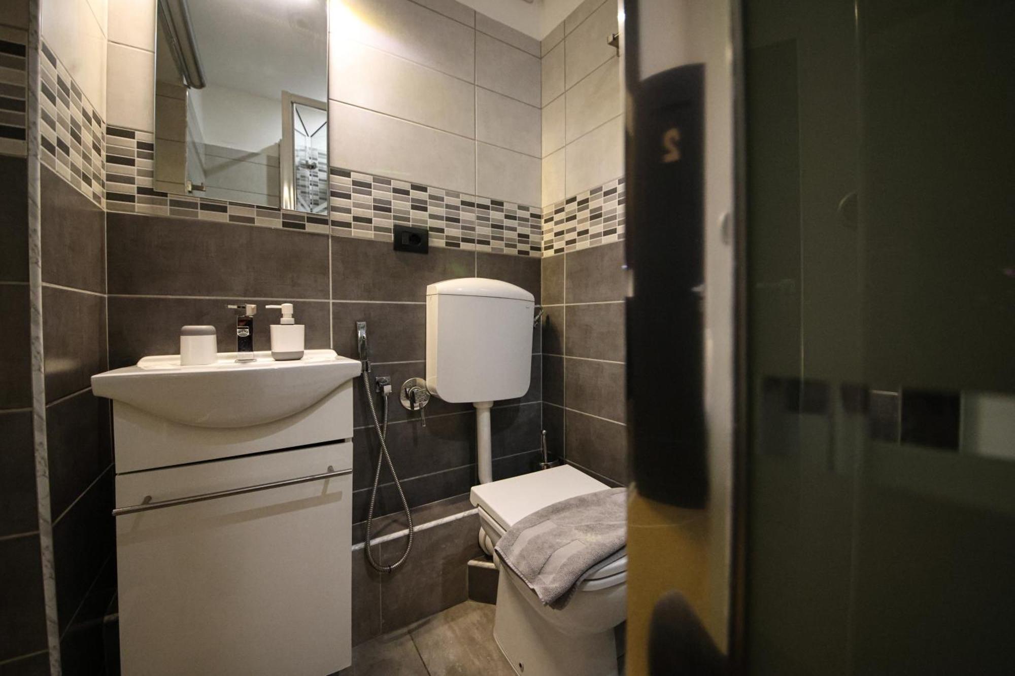 Nik Rooms Генуя Экстерьер фото