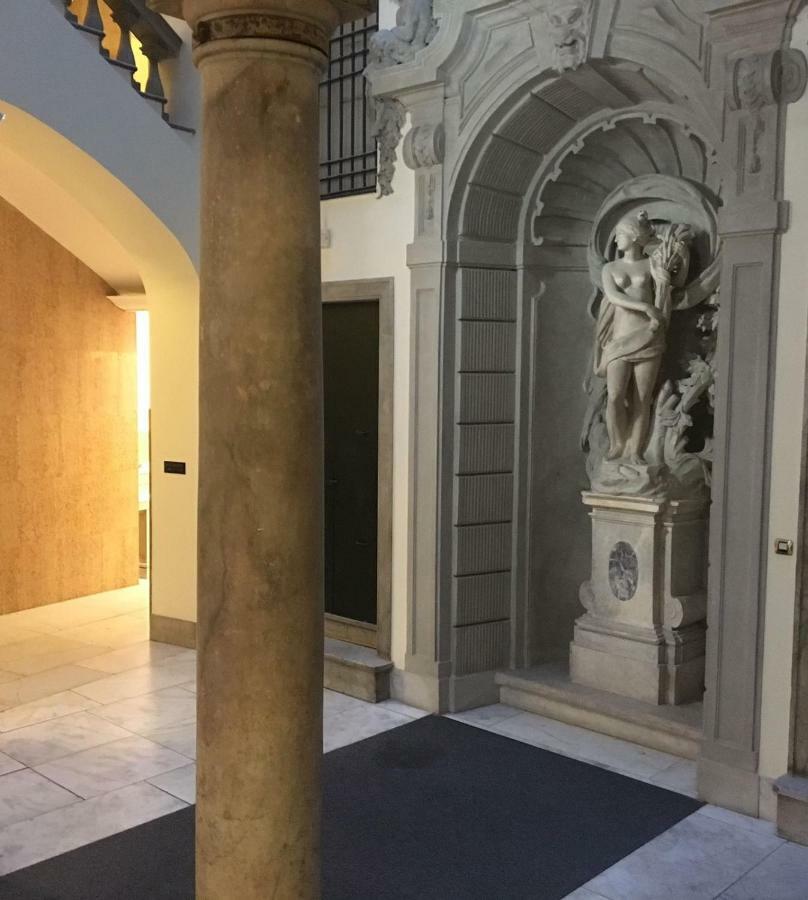 Nik Rooms Генуя Экстерьер фото