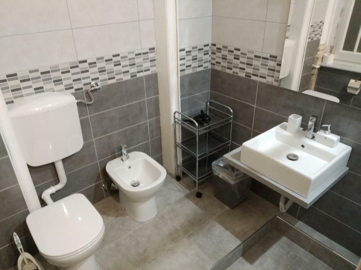 Nik Rooms Генуя Экстерьер фото