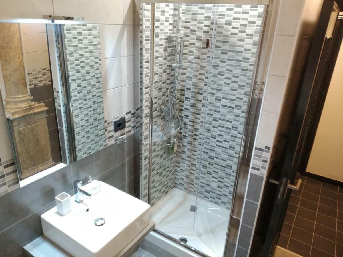 Nik Rooms Генуя Экстерьер фото